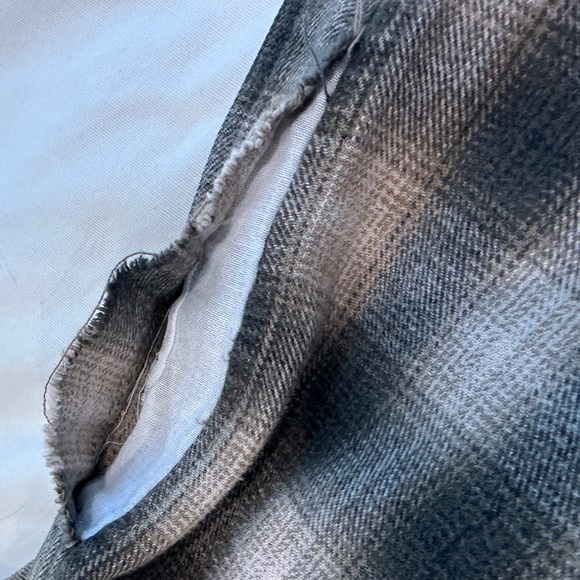 Vintage Woolrich flannel size XL green and tan plaid, men’s large, 100% cotton - Picture 7 of 12